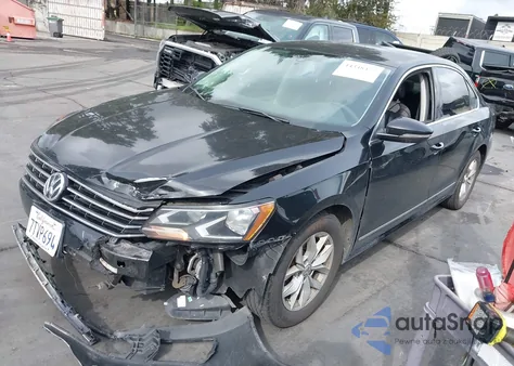 2016 Volkswagen Passat 1.8T S z USA, uszkodzony, nr VIN 1VWAT7A34GC043596